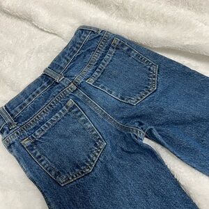 Boy’s jeans pants size 6 Gymboree has a little hole as shown in picture